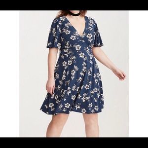 NWT Torrid Blue Floral Flutter Sleeve Skate Dress